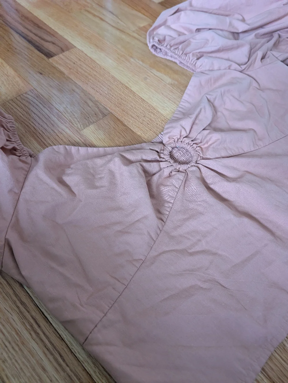 Abercrombie & Fitch Keyhole O-Ring Smocked Back Puff Sleeve Crop‎ Top Size XL